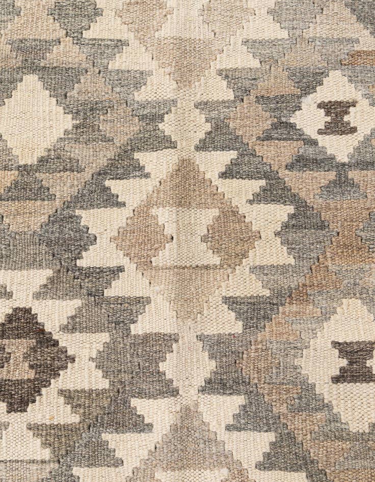 Detail image of 5' 1 x 6' 9  Hand Woven Kilim Maymana Wool Rug