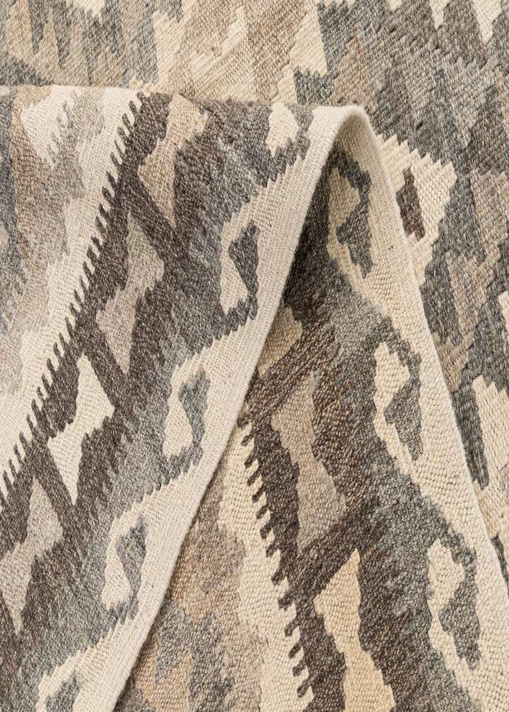 5' 1 x 6' 9 Hand Woven Kilim Maymana Wool Rug