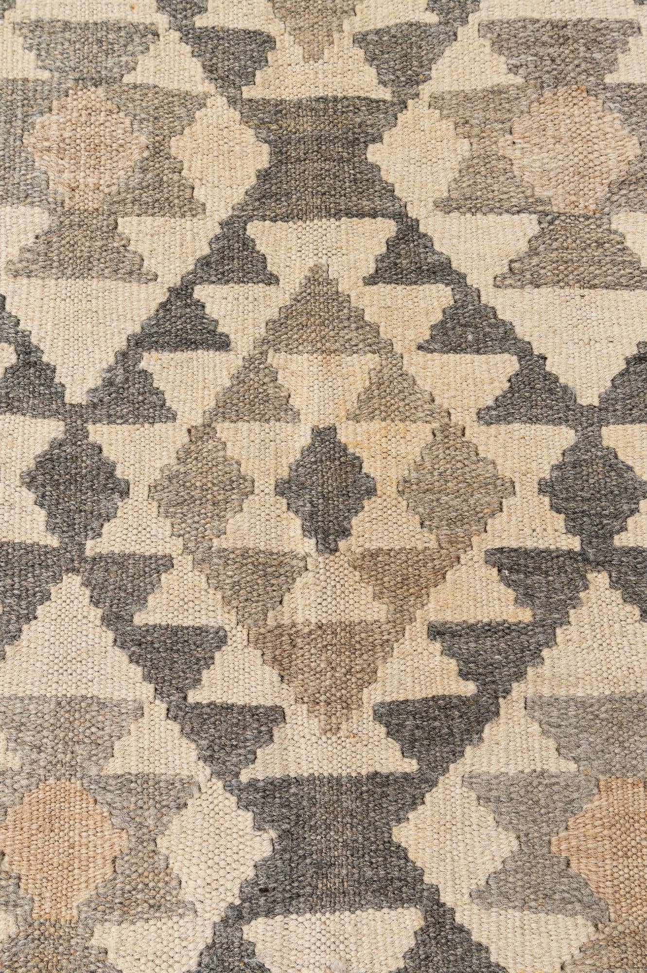 4' 11 x 6' 9 Hand Woven Kilim Maymana Wool Rug