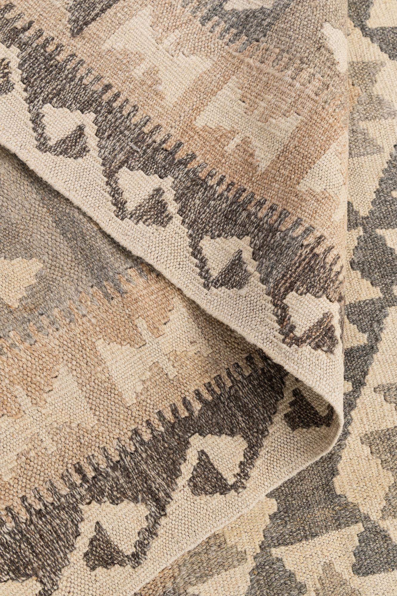 4' 11 x 6' 9 Hand Woven Kilim Maymana Wool Rug