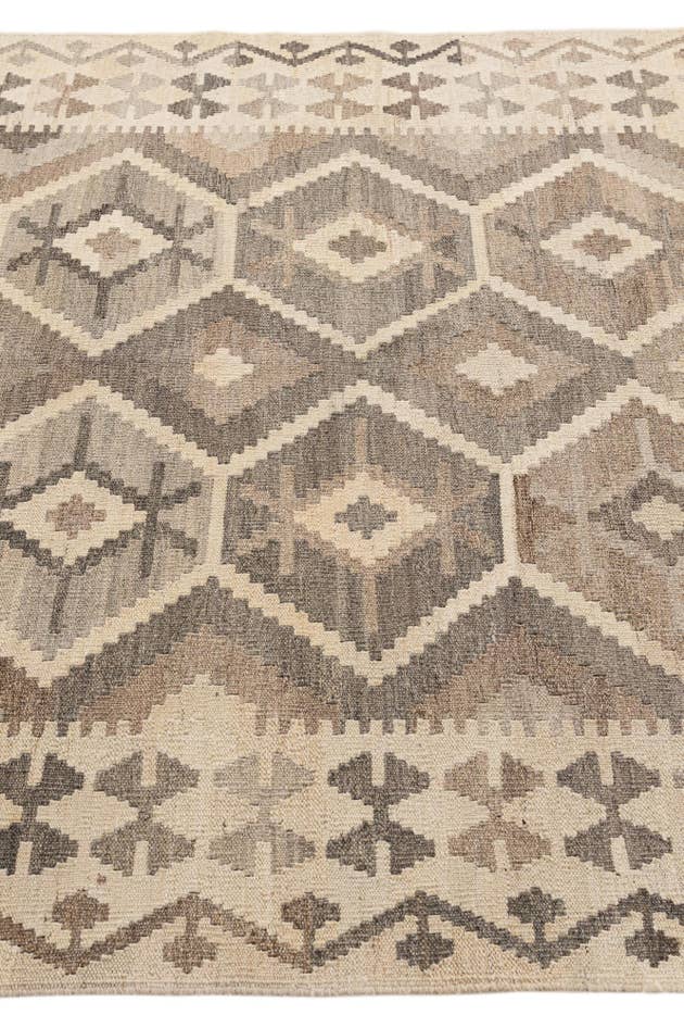 Detail image of 5' 2 x 6' 8 Hand Woven Kilim Maymana Wool Rug