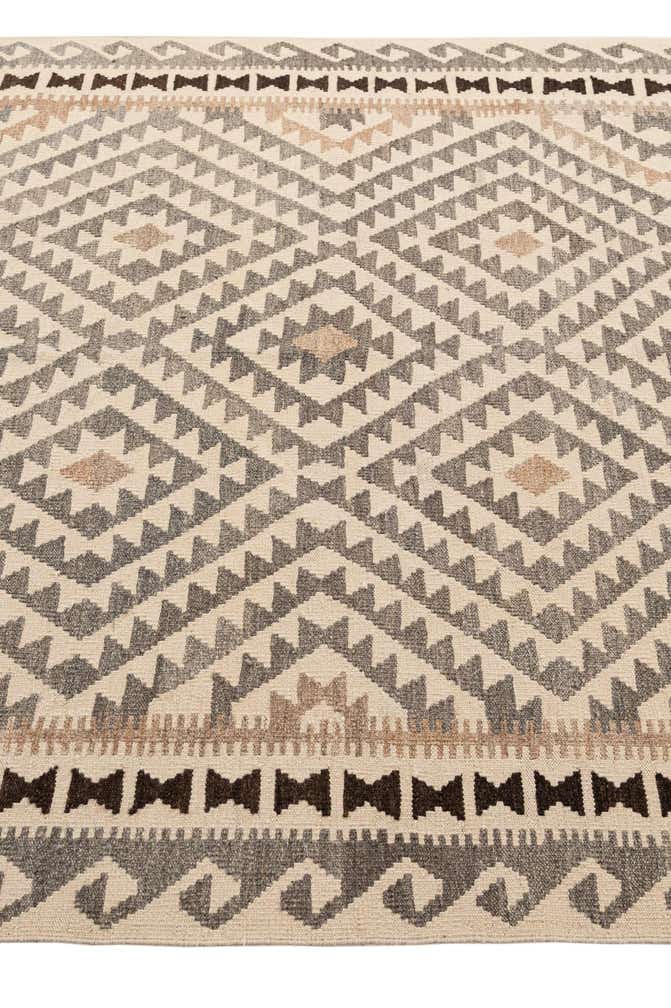 5' 3 x 6' 8 Hand Woven Kilim Maymana Wool Rug