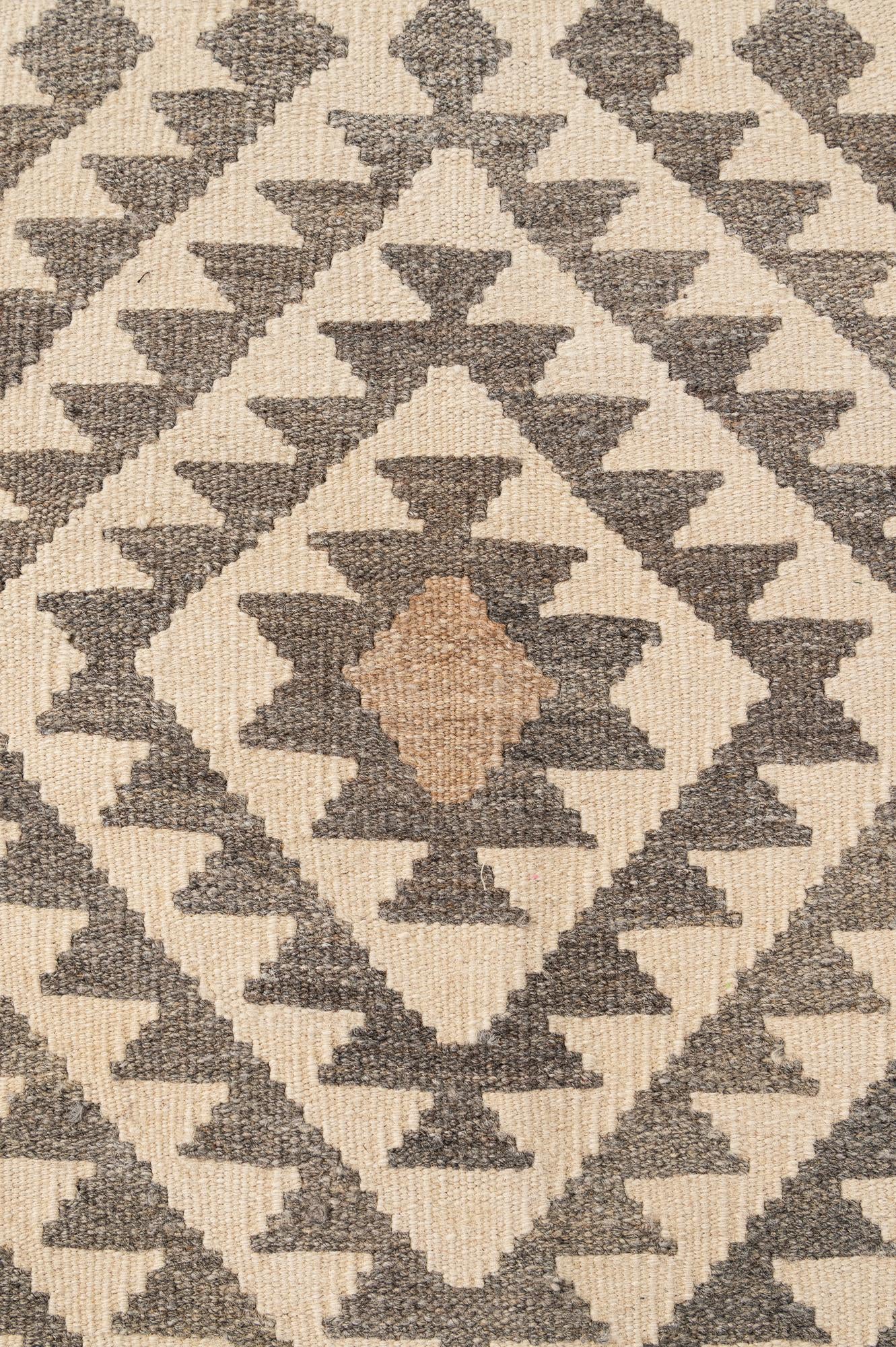 5' 3 x 6' 8 Hand Woven Kilim Maymana Wool Rug