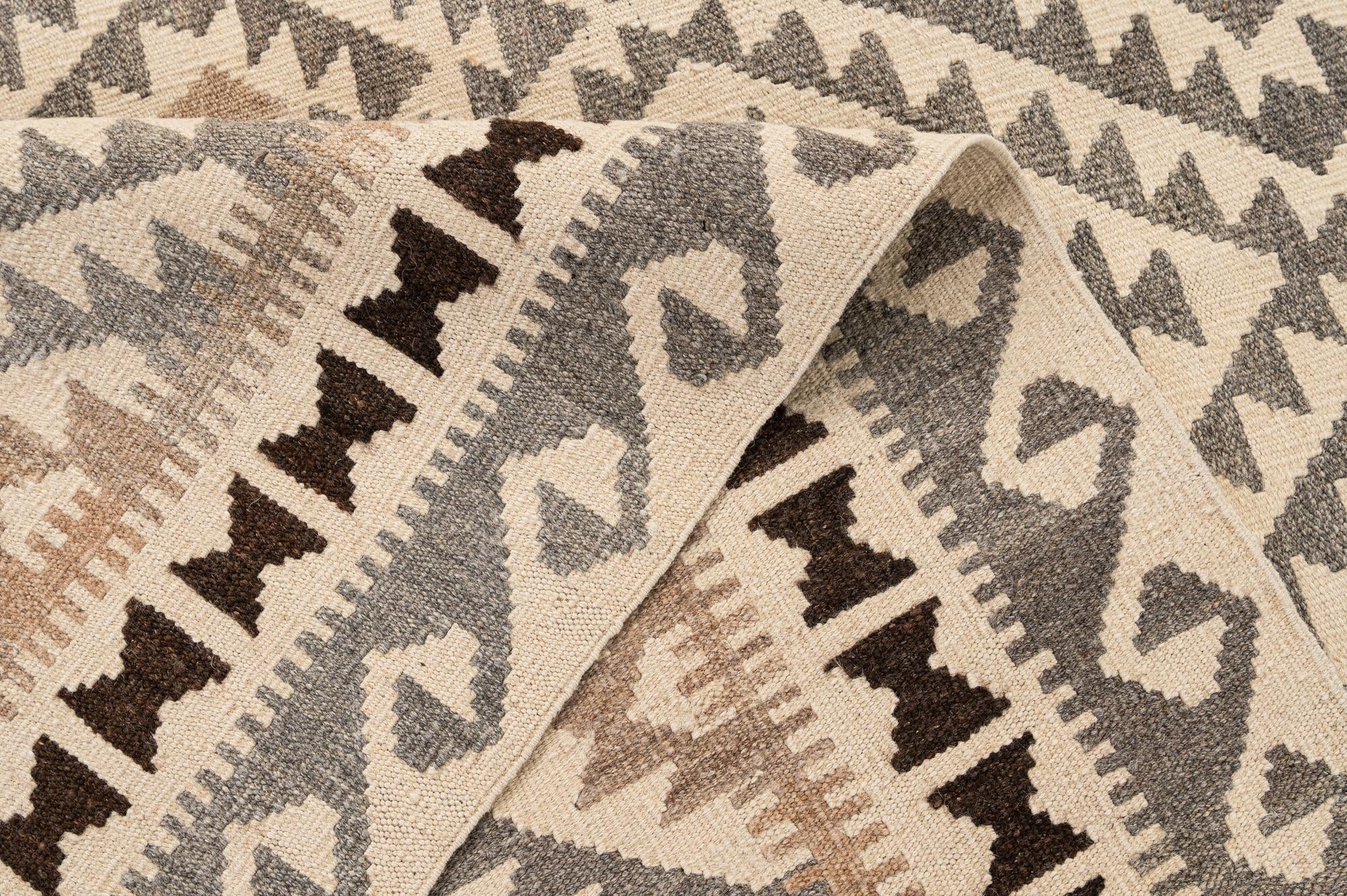 5' 3 x 6' 8 Hand Woven Kilim Maymana Wool Rug