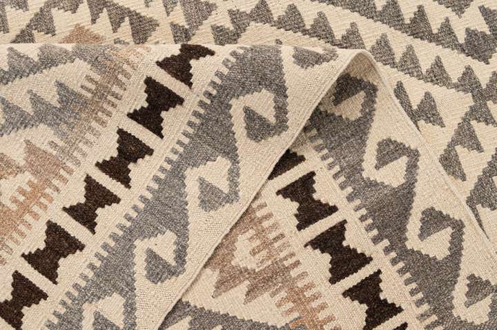 5' 3 x 6' 8 Hand Woven Kilim Maymana Wool Rug