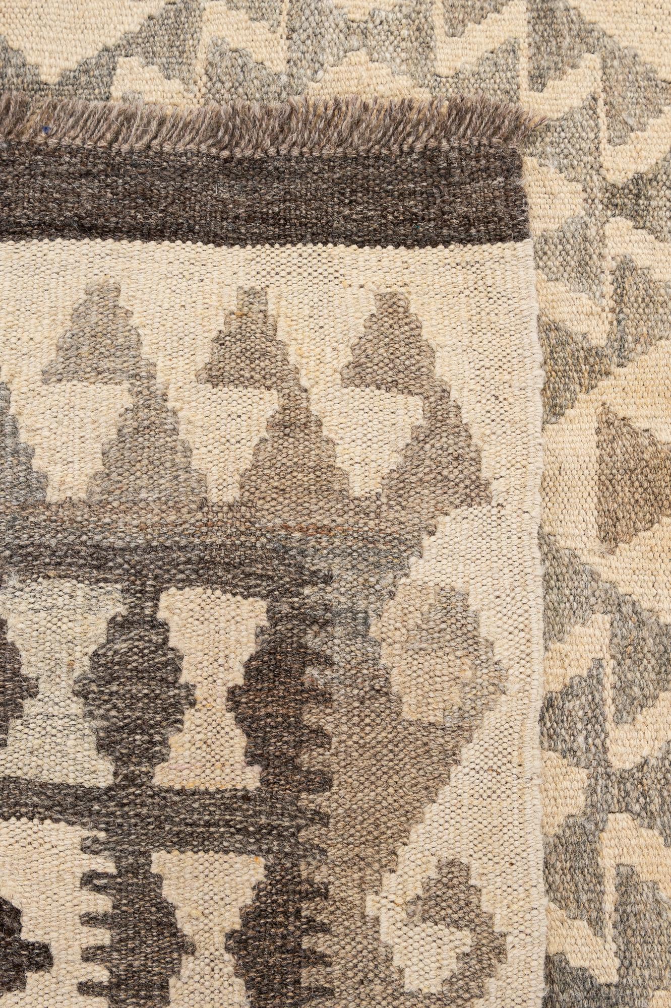 5' 3 x 6' 8 Hand Woven Kilim Maymana Wool Rug