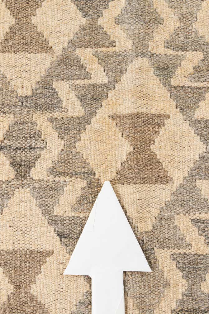 5' 3 x 6' 8 Hand Woven Kilim Maymana Wool Rug