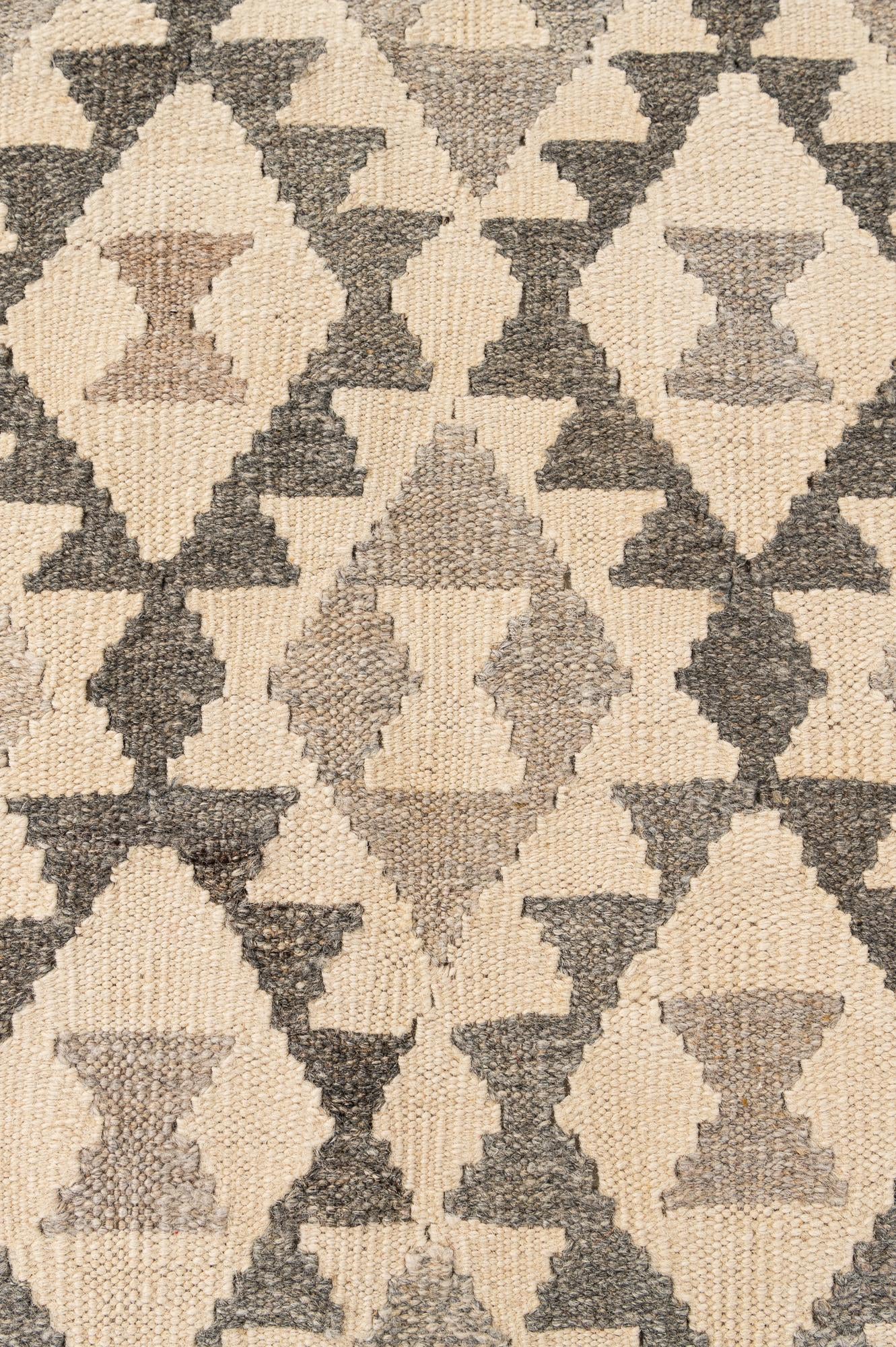 5' 2 x 6' 8 Hand Woven Kilim Maymana Wool Rug