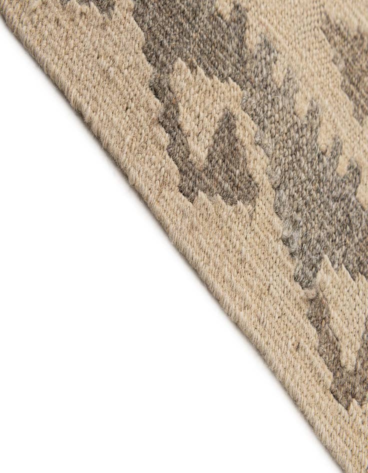 Detail image of 5' 3 x 6' 8 Hand Woven Kilim Maymana Wool Rug