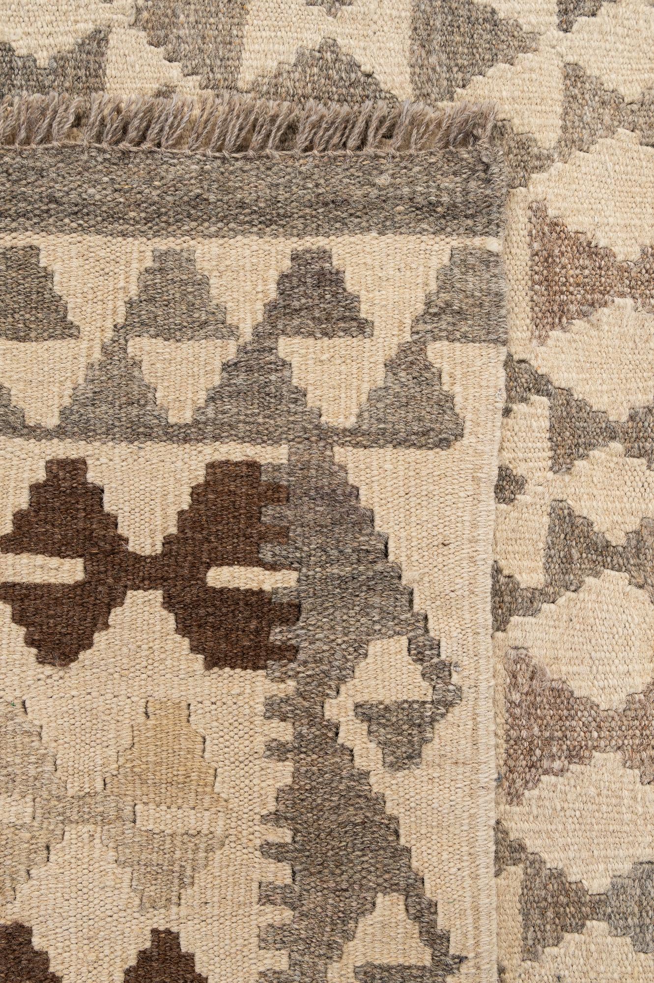 5' 3 x 6' 8 Hand Woven Kilim Maymana Wool Rug