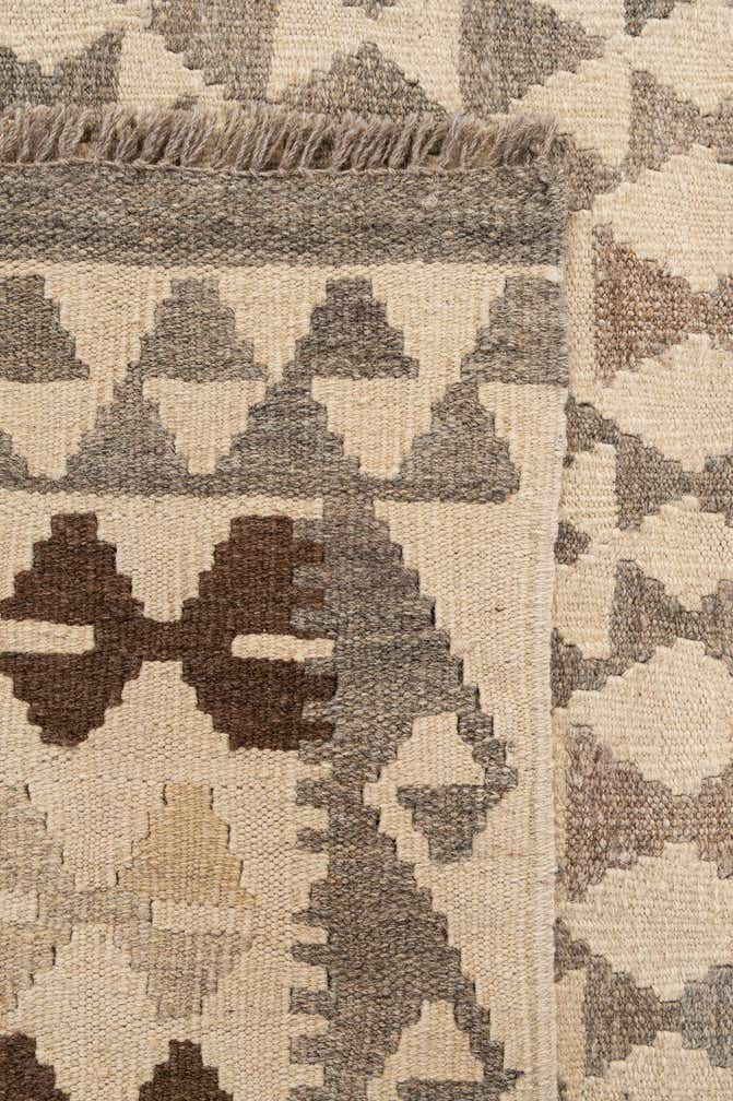 5' 3 x 6' 8 Hand Woven Kilim Maymana Wool Rug