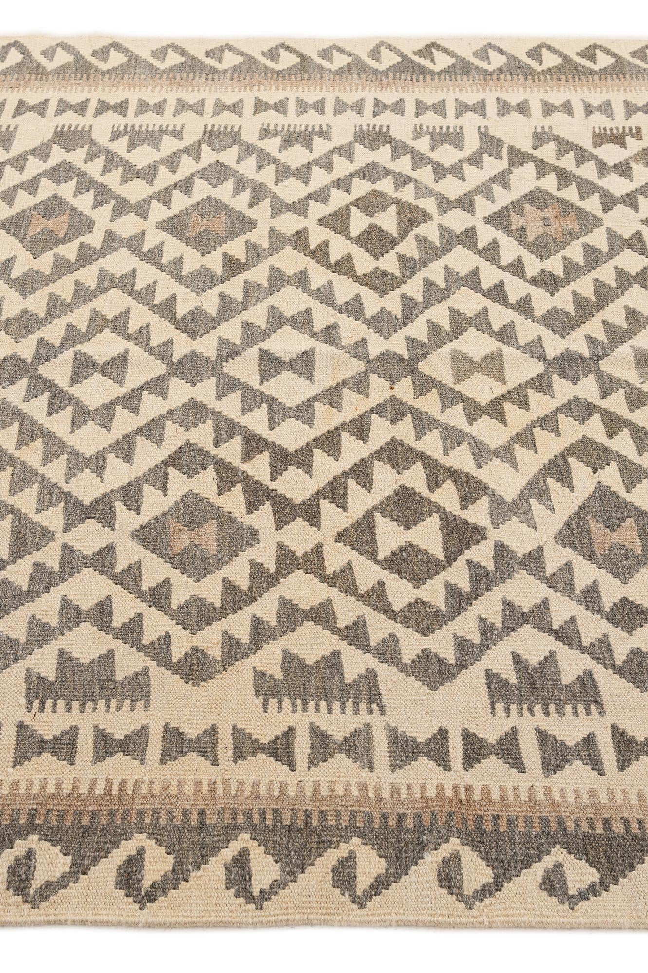 5' 2 x 6' 9 Hand Woven Kilim Maymana Wool Rug