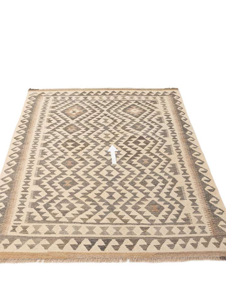 5' 2 x 6' 9 Hand Woven Kilim Maymana Wool Rug