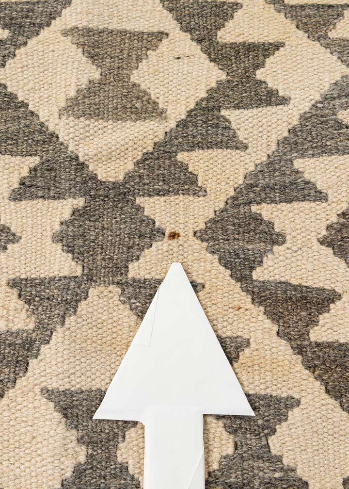 5' 2 x 6' 9 Hand Woven Kilim Maymana Wool Rug