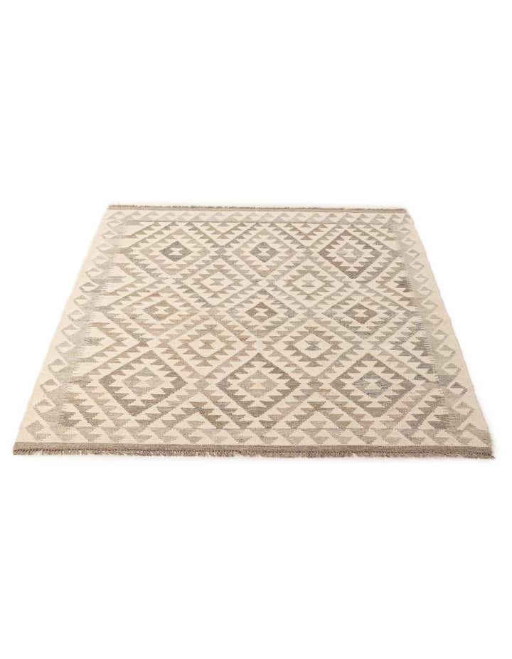 5' 3 x 6' 7 Hand Woven Kilim Maymana Wool Rug