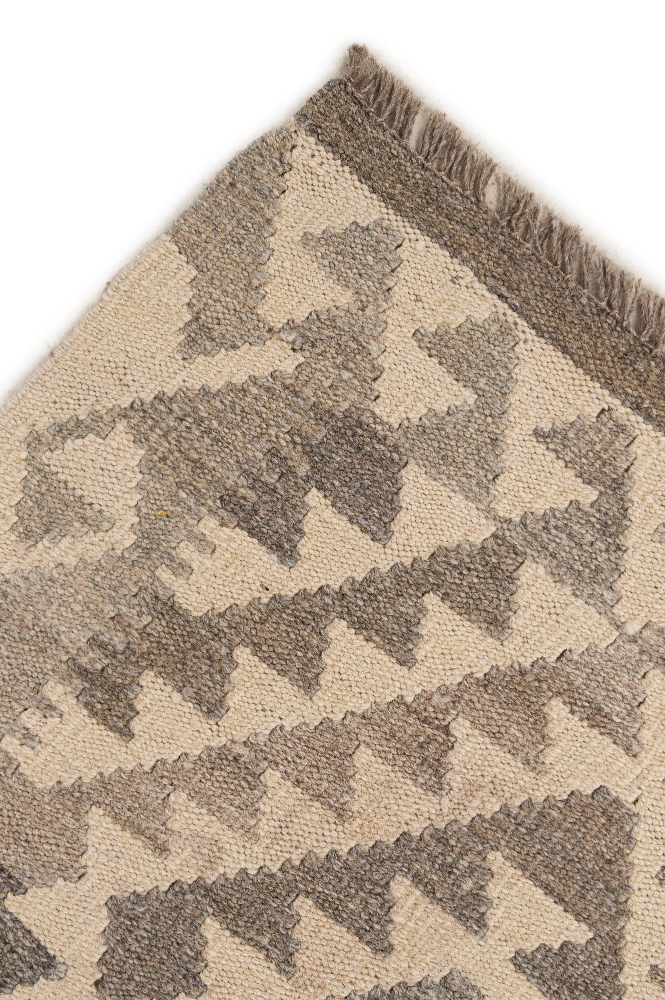 5' 3 x 6' 7 Hand Woven Kilim Maymana Wool Rug