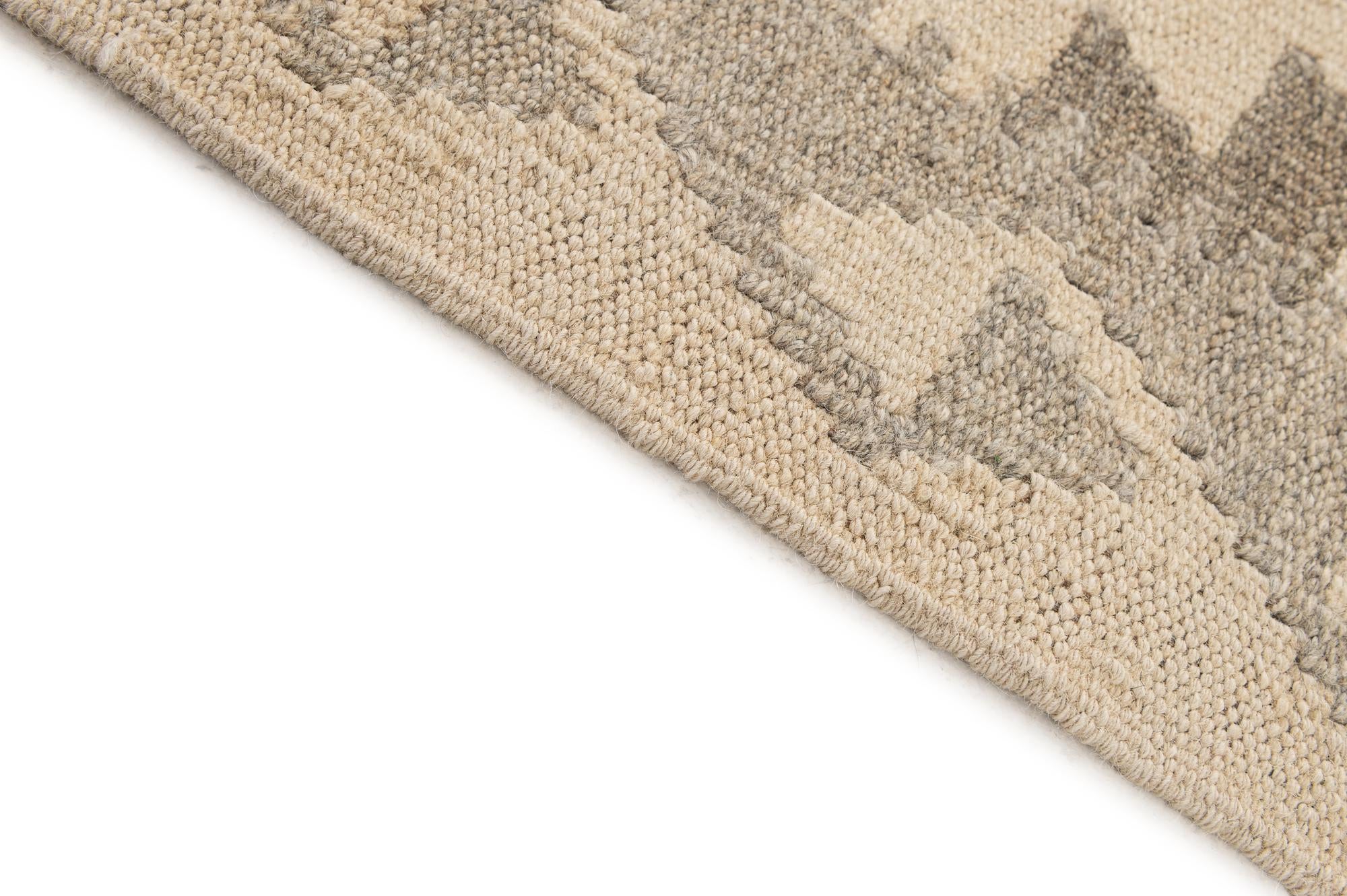 5' 3 x 6' 7 Hand Woven Kilim Maymana Wool Rug