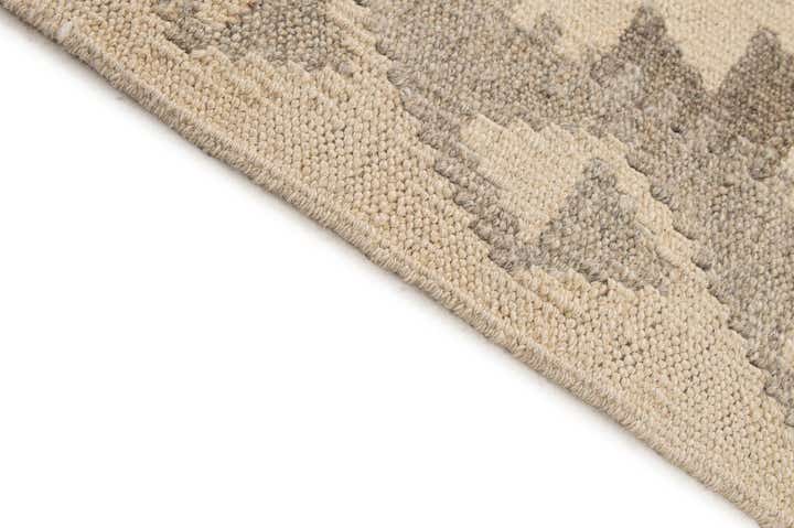 5' 3 x 6' 7 Hand Woven Kilim Maymana Wool Rug