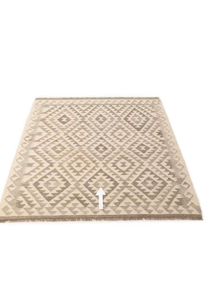 5' 3 x 6' 7 Hand Woven Kilim Maymana Wool Rug