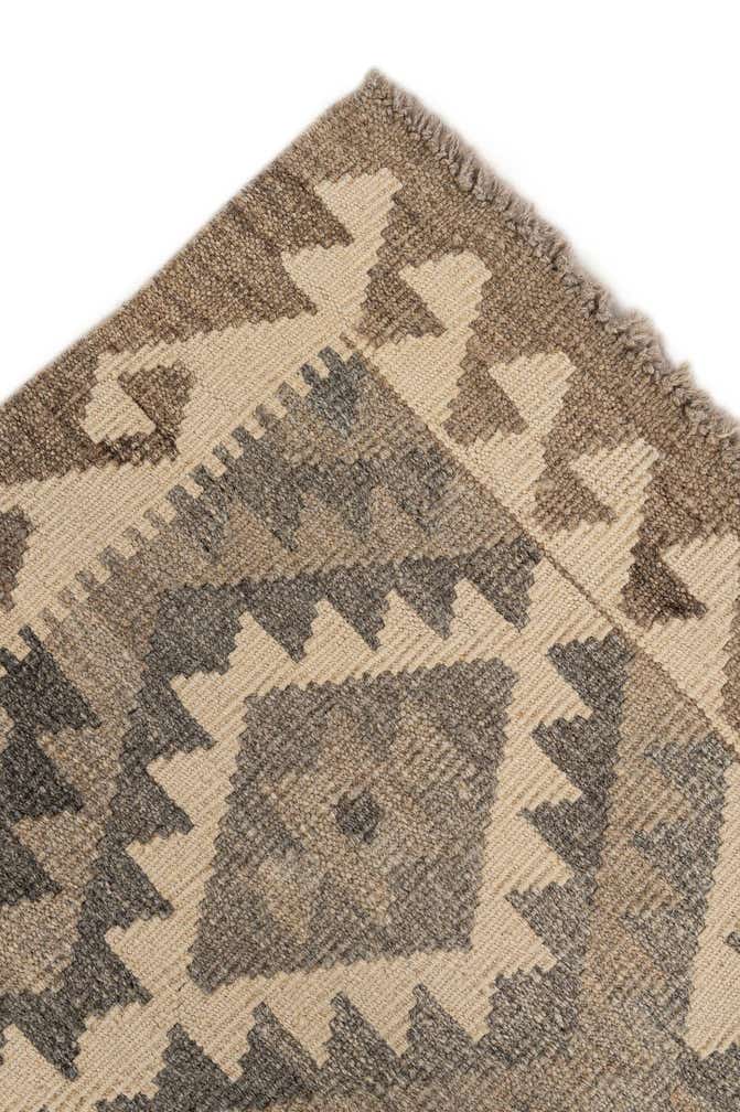 5' 3 x 6' 5 Hand Woven Kilim Maymana Wool Rug