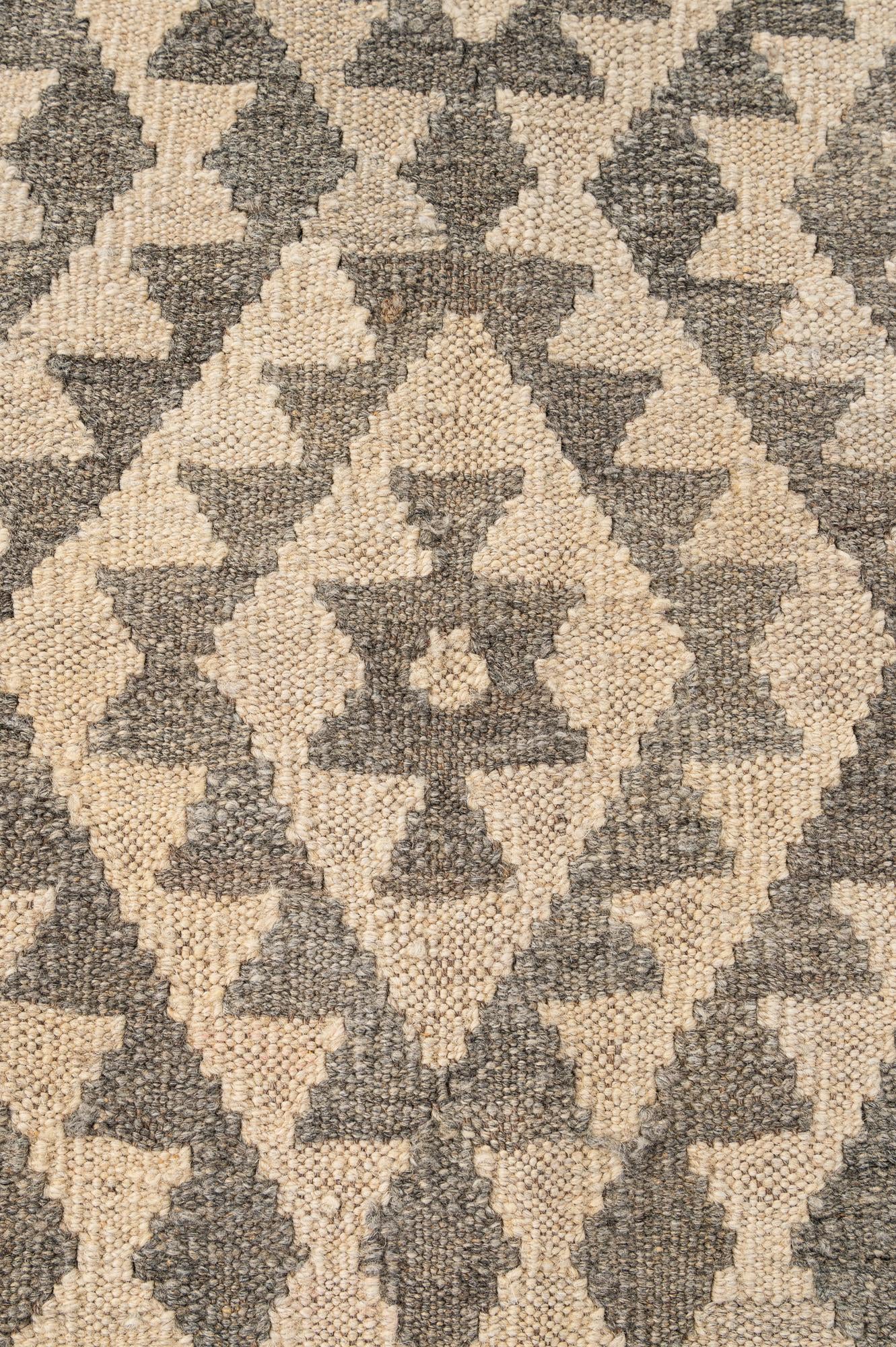 5' 3 x 6' 7 Hand Woven Kilim Maymana Wool Rug