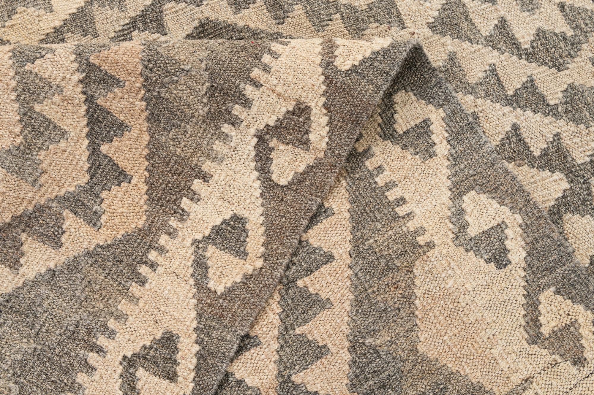 5' 3 x 6' 7 Hand Woven Kilim Maymana Wool Rug