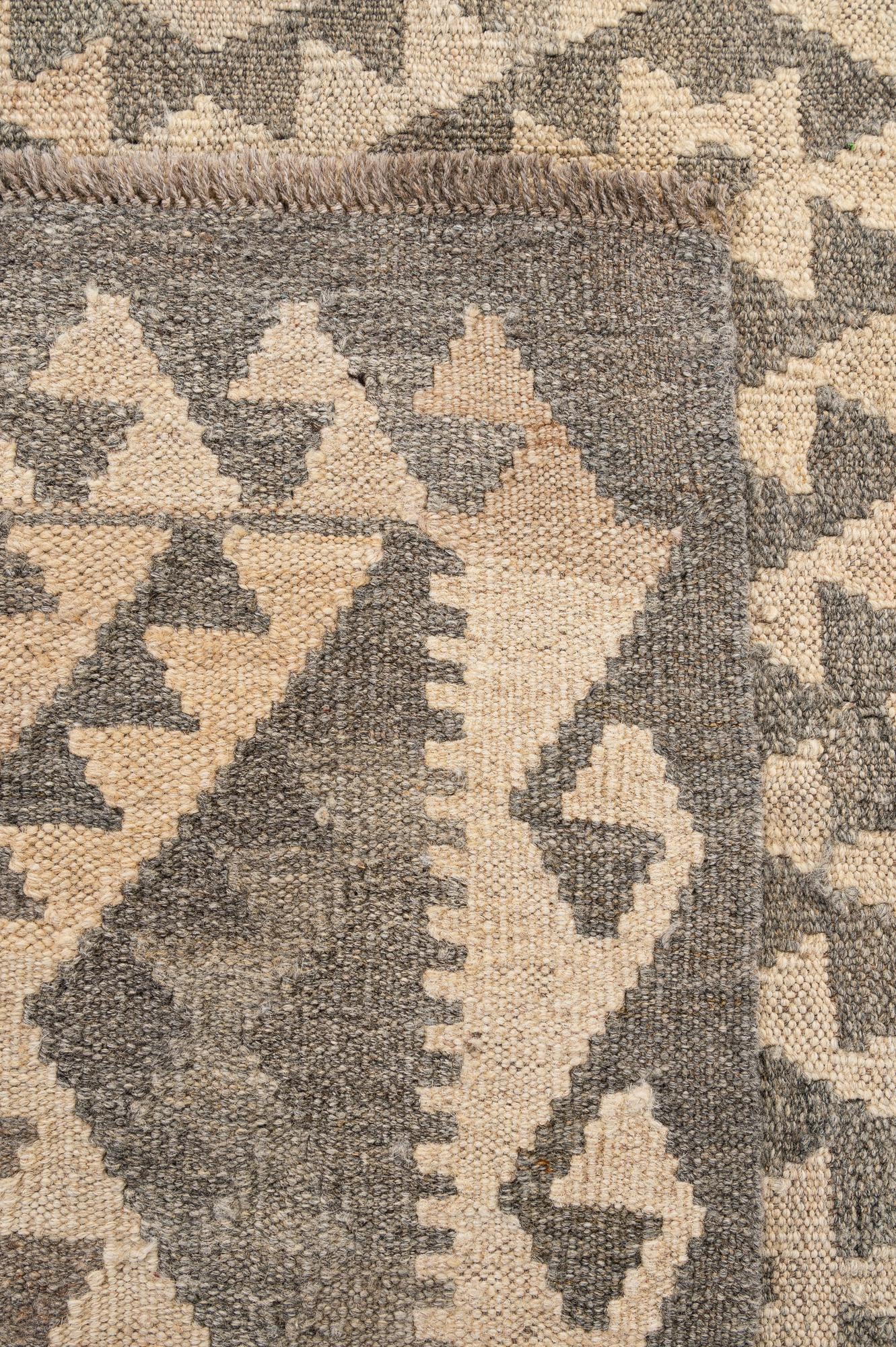 5' 3 x 6' 7 Hand Woven Kilim Maymana Wool Rug