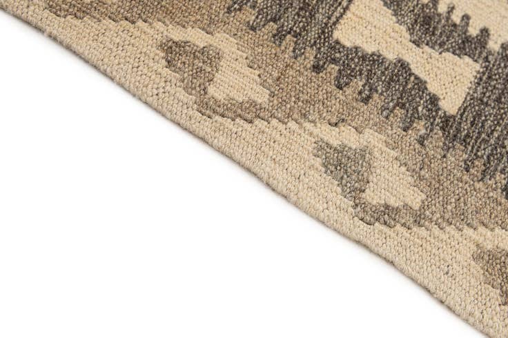 Detail image of 5' 2 x 6' 9 Hand Woven Kilim Maymana Wool Rug