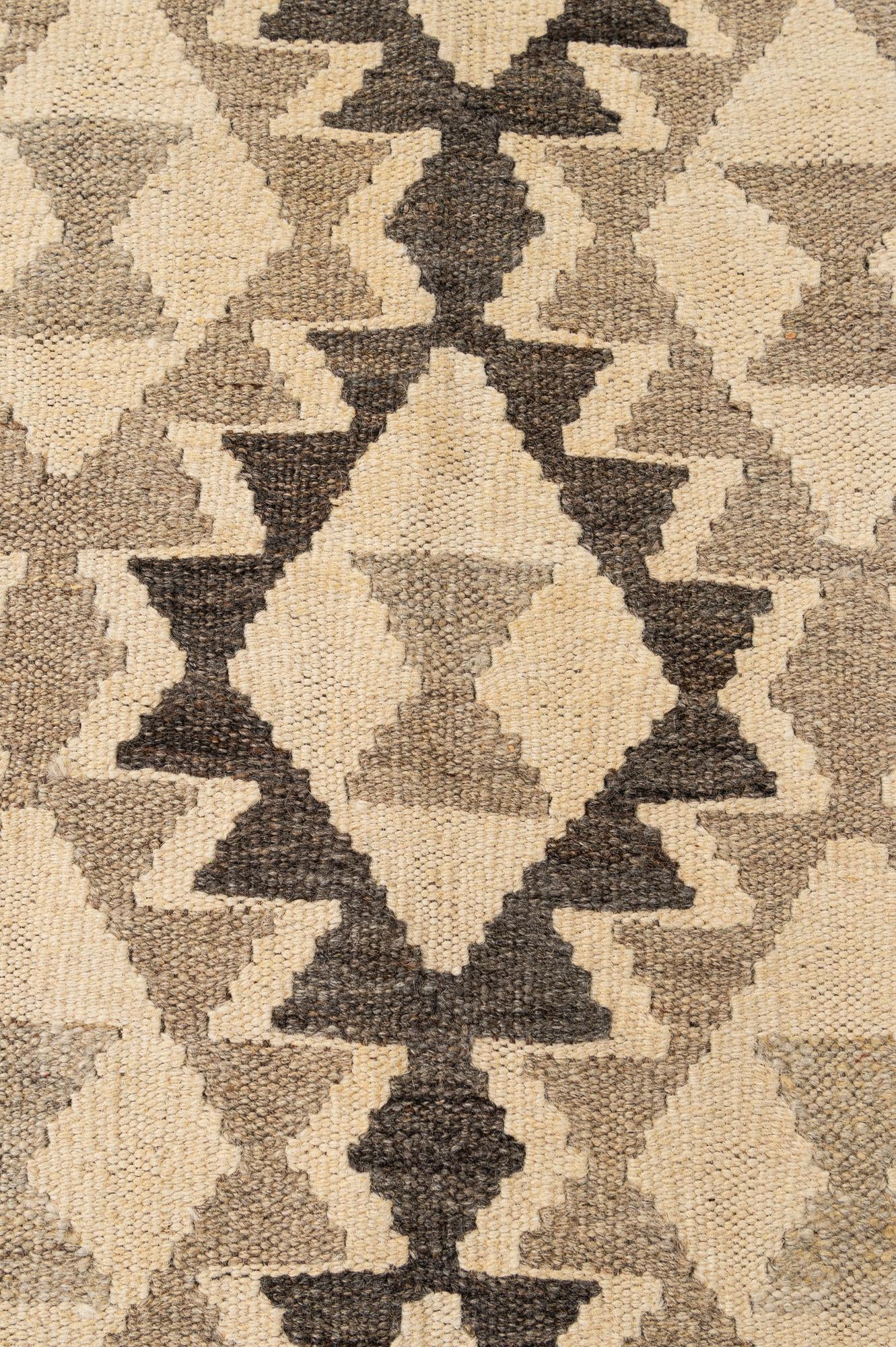 5' 2 x 6' 9 Hand Woven Kilim Maymana Wool Rug