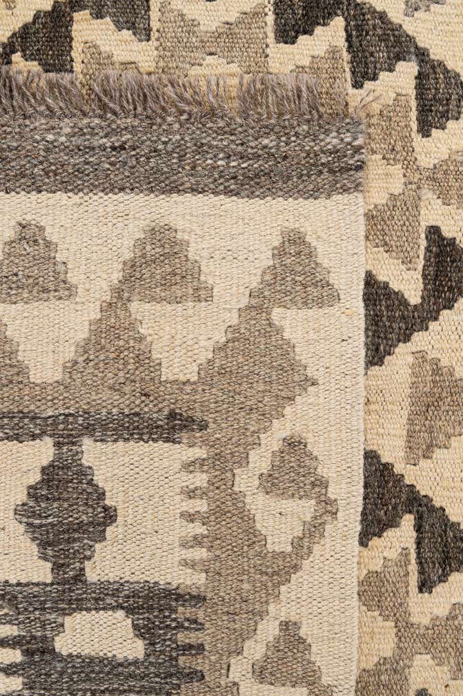 5' 2 x 6' 9 Hand Woven Kilim Maymana Wool Rug