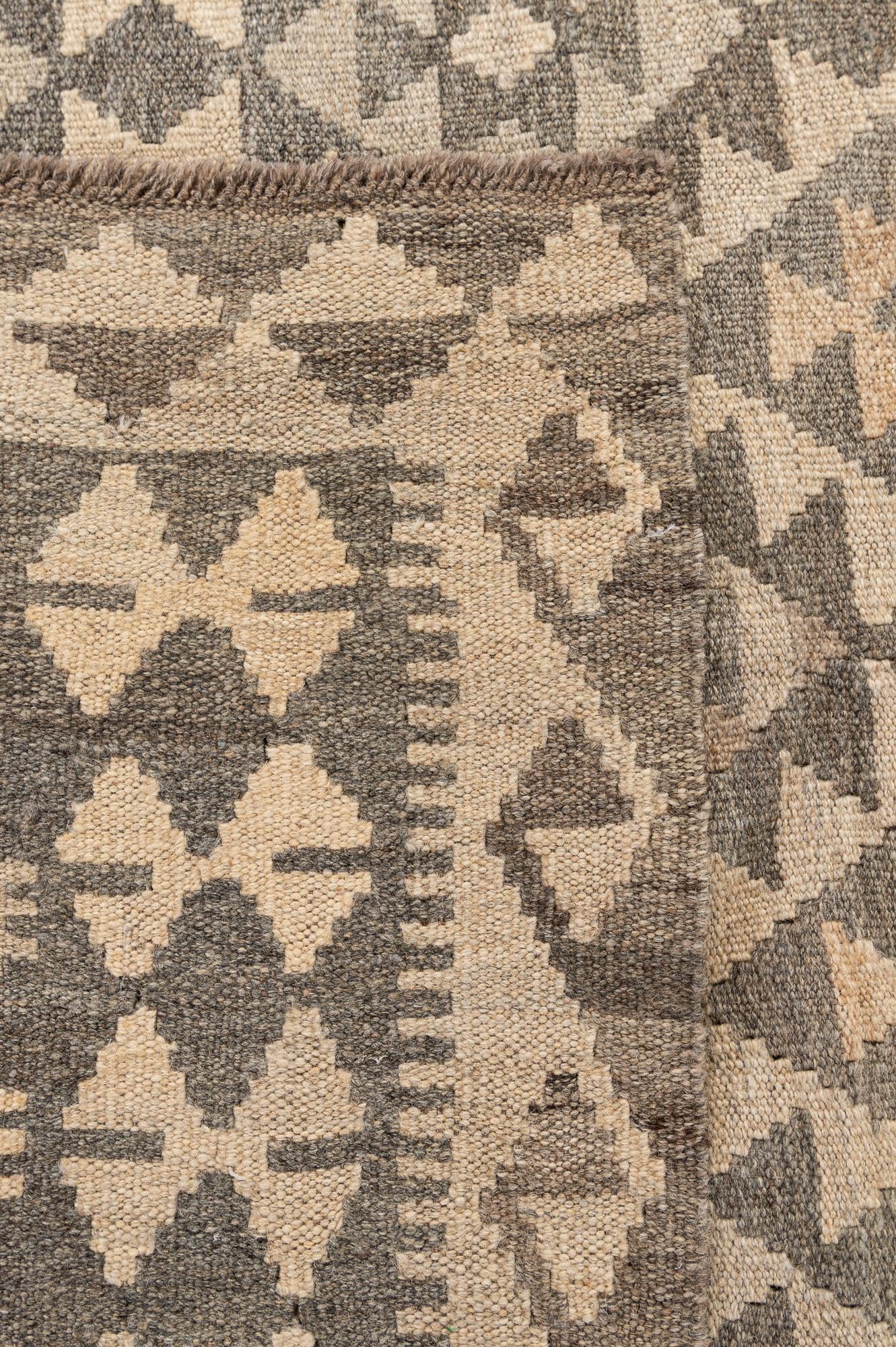 5' 2 x 6' 11 Hand Woven Kilim Maymana Wool Rug