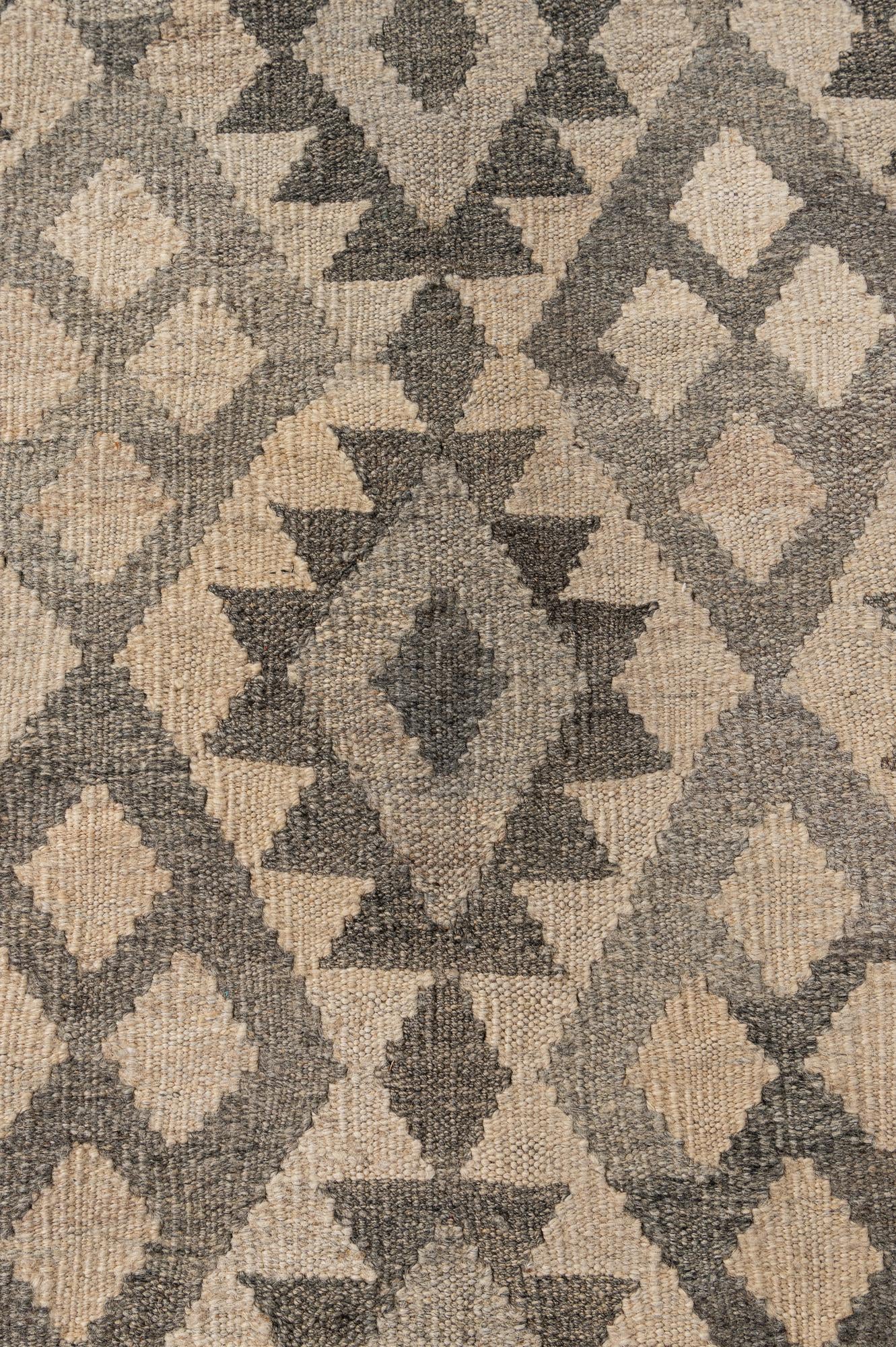 6' 9 x 9' 7 Hand Woven Kilim Maymana Wool Rug