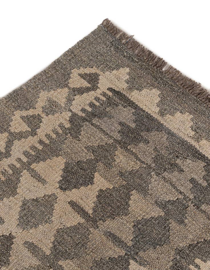 Detail image of 6' 9 x 9' 7  Hand Woven Kilim Maymana Wool Rug