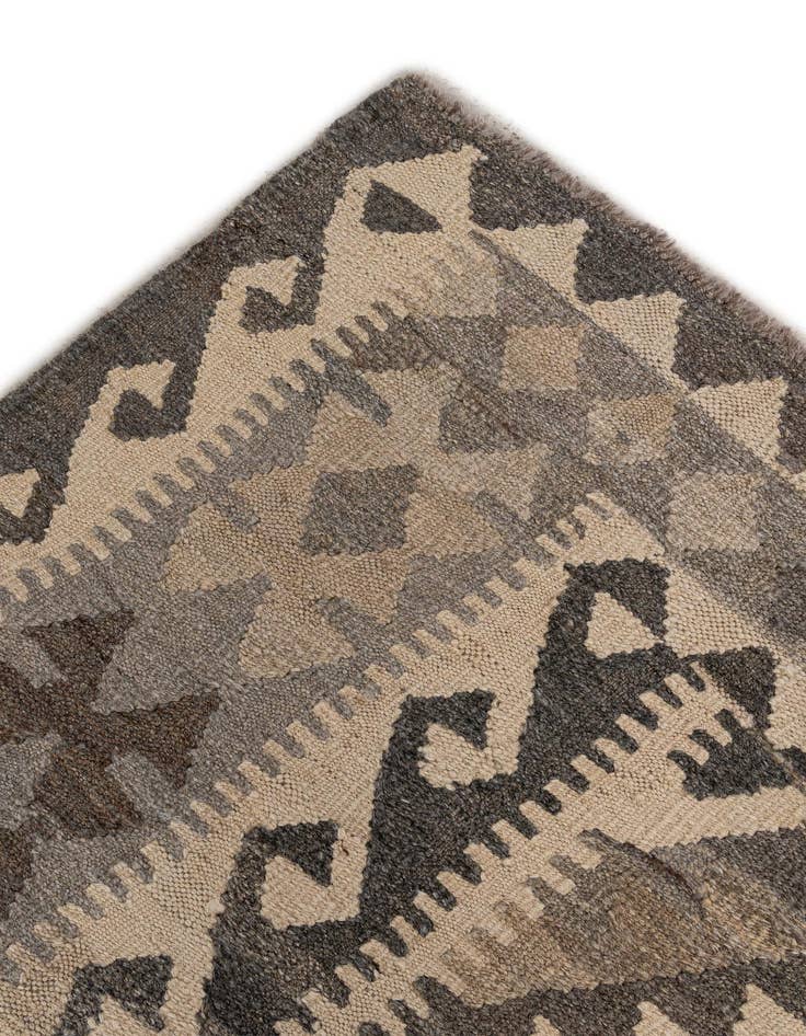 Detail image of 6' 7 x 9' 8  Hand Woven Kilim Maymana Wool Rug