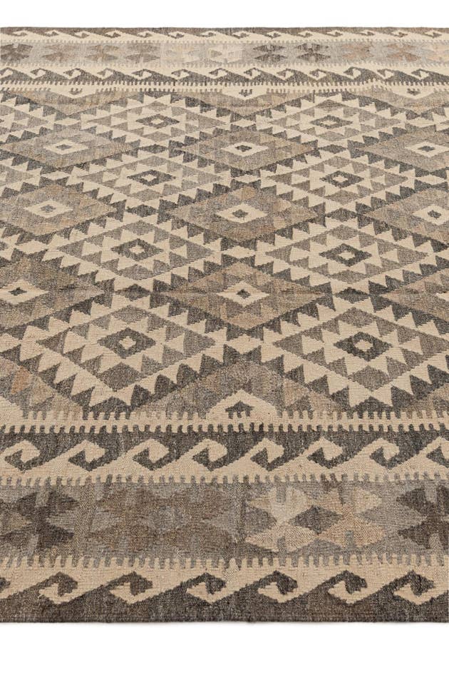 Detail image of 6' 7 x 9' 8 Hand Woven Kilim Maymana Wool Rug