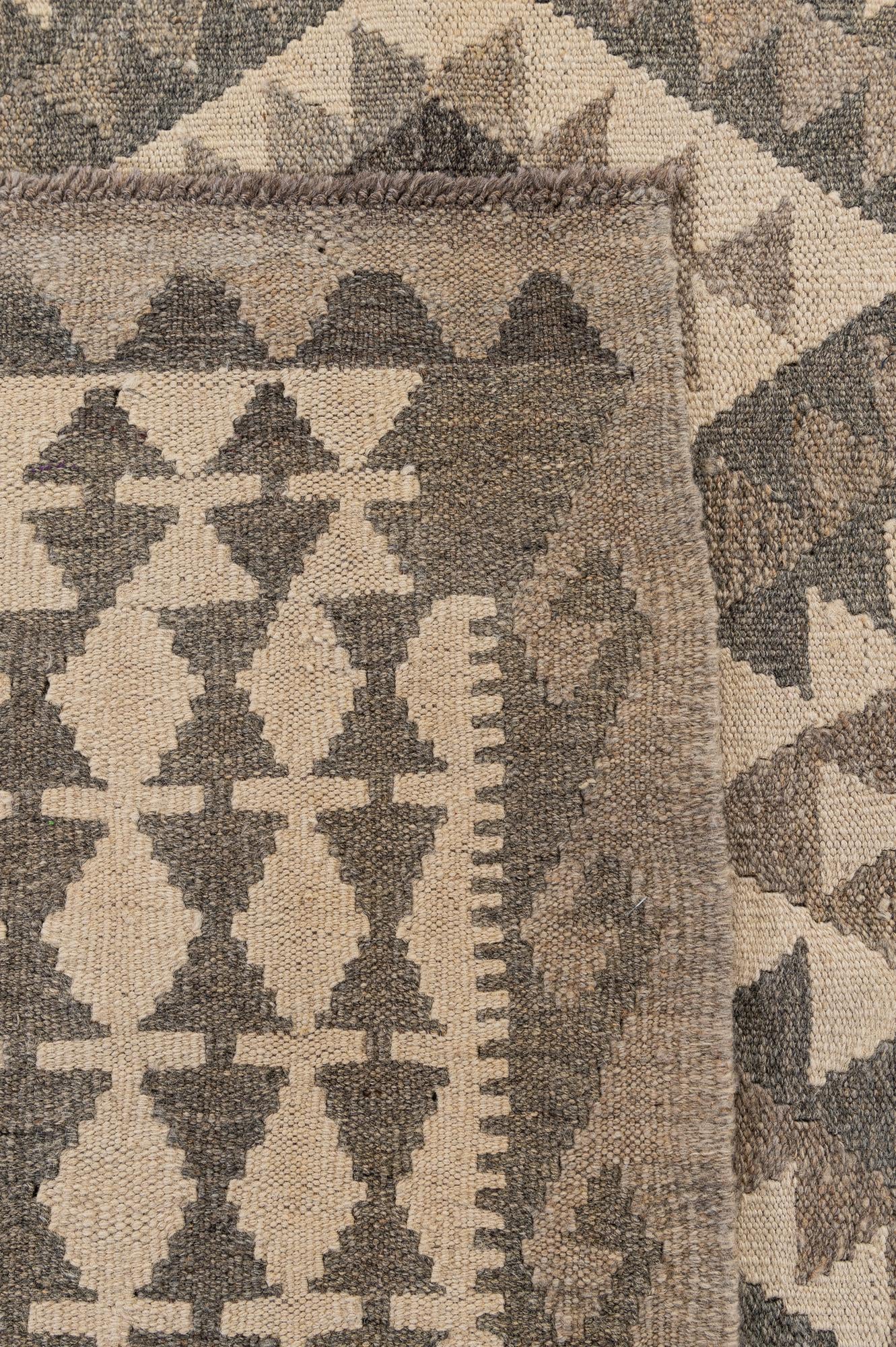 6' 8 x 9' 7 Hand Woven Kilim Maymana Wool Rug