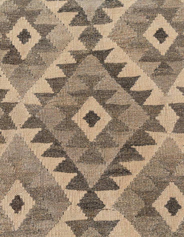 Detail image of 6' 8 x 9' 7  Hand Woven Kilim Maymana Wool Rug