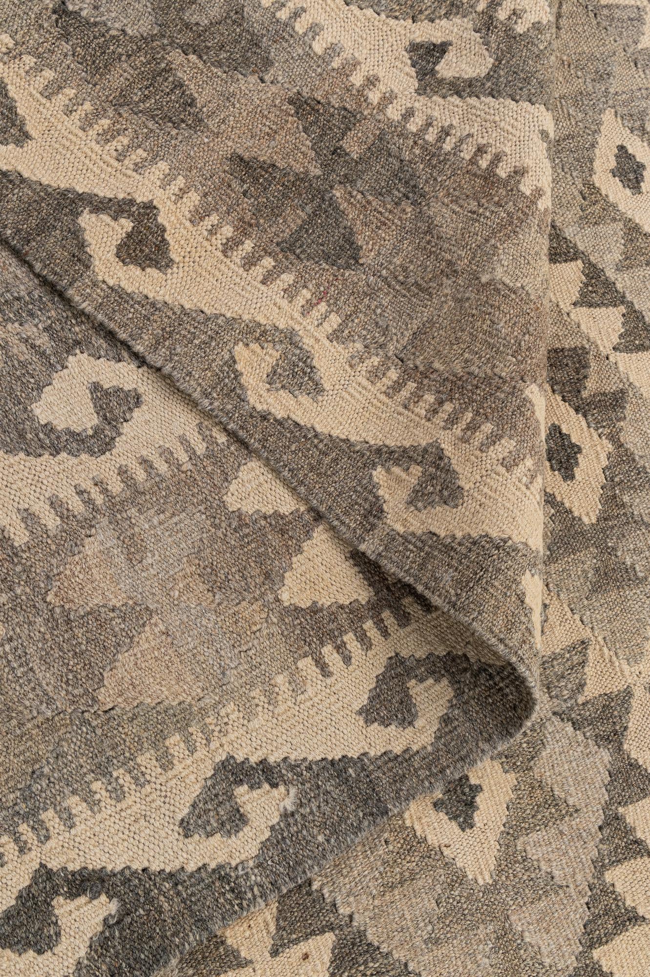 6' 8 x 9' 7 Hand Woven Kilim Maymana Wool Rug