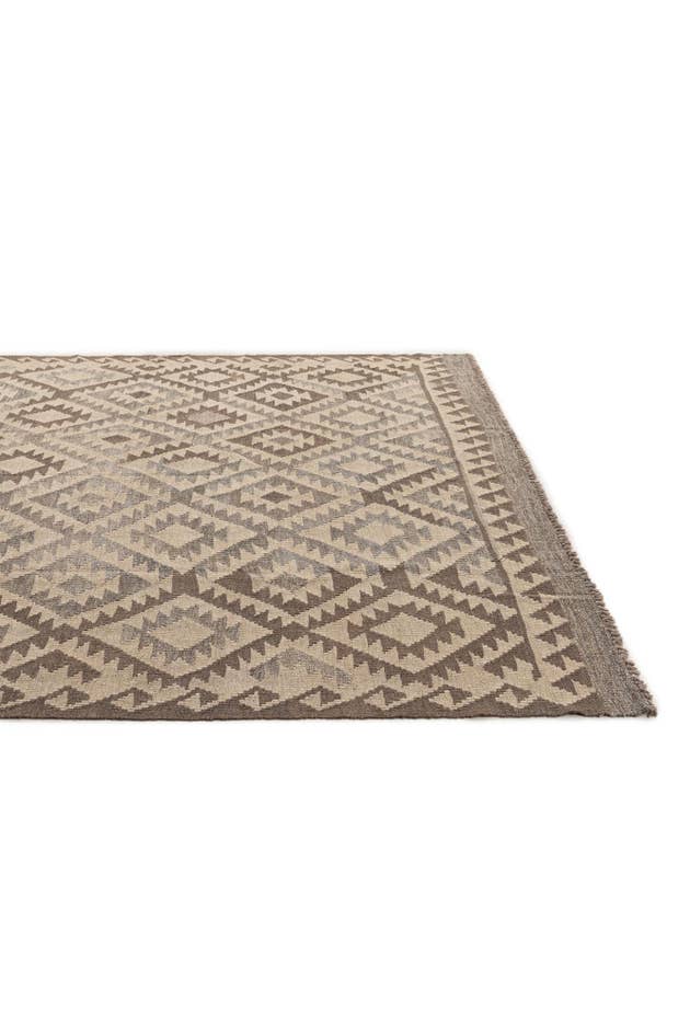 Detail image of 6' 5 x 9' 9 Hand Woven Kilim Maymana Wool Rug