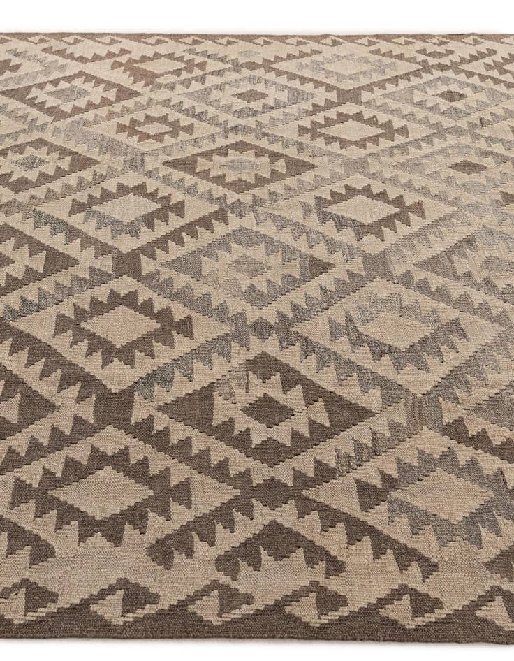 Detail image of 6' 5 x 9' 9  Hand Woven Kilim Maymana Wool Rug