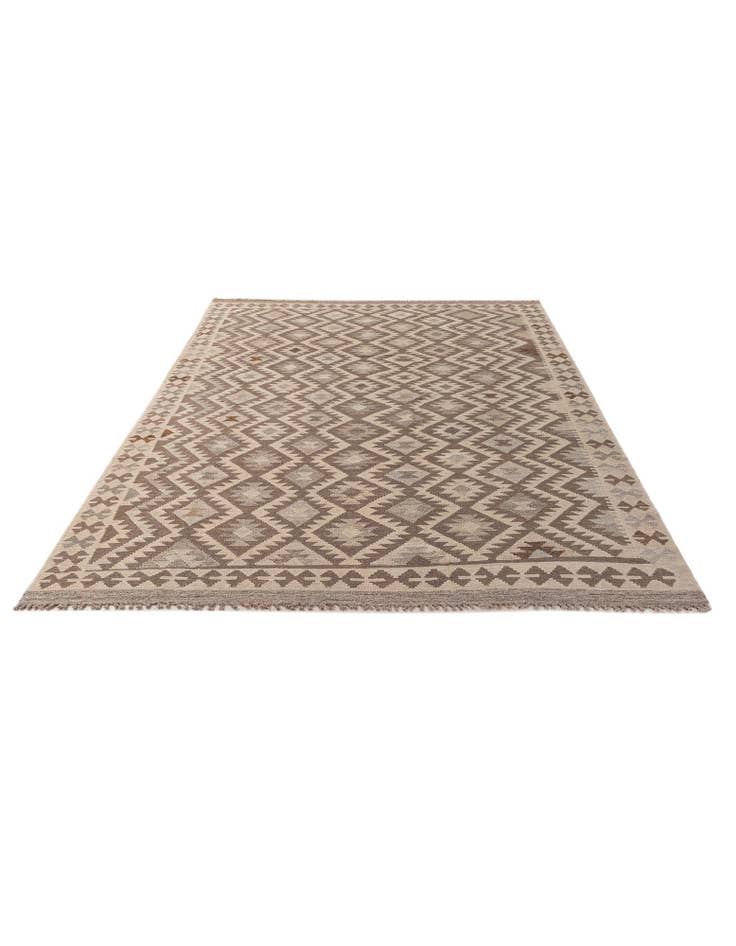 Detail image of 6' 8 x 9' 10 Hand Knotted Kilim Maymana Wool Rug