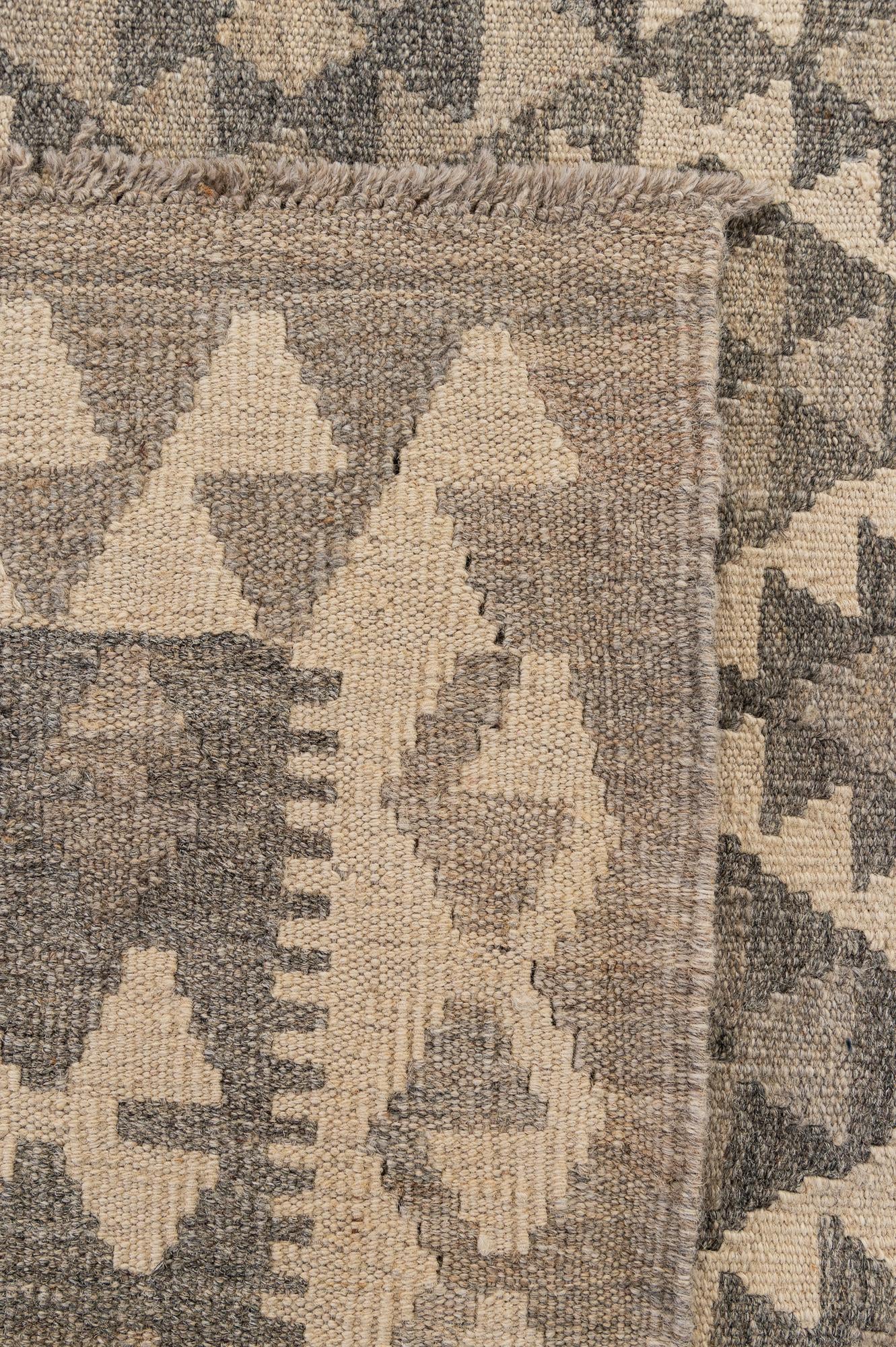 6' 8 x 9' 10 Hand Woven Kilim Maymana Wool Rug