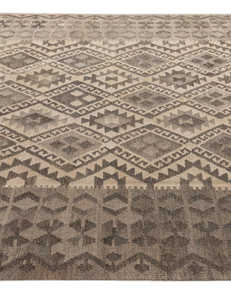 Detail image of 6' 8 x 9' 8 Hand Woven Kilim Maymana Wool Rug