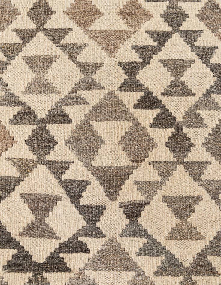 Detail image of 6' 7 x 10'  Hand Woven Kilim Maymana Wool Rug