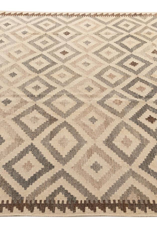 Detail image of 6' 7 x 10' 1 Hand Woven Kilim Maymana Wool Rug