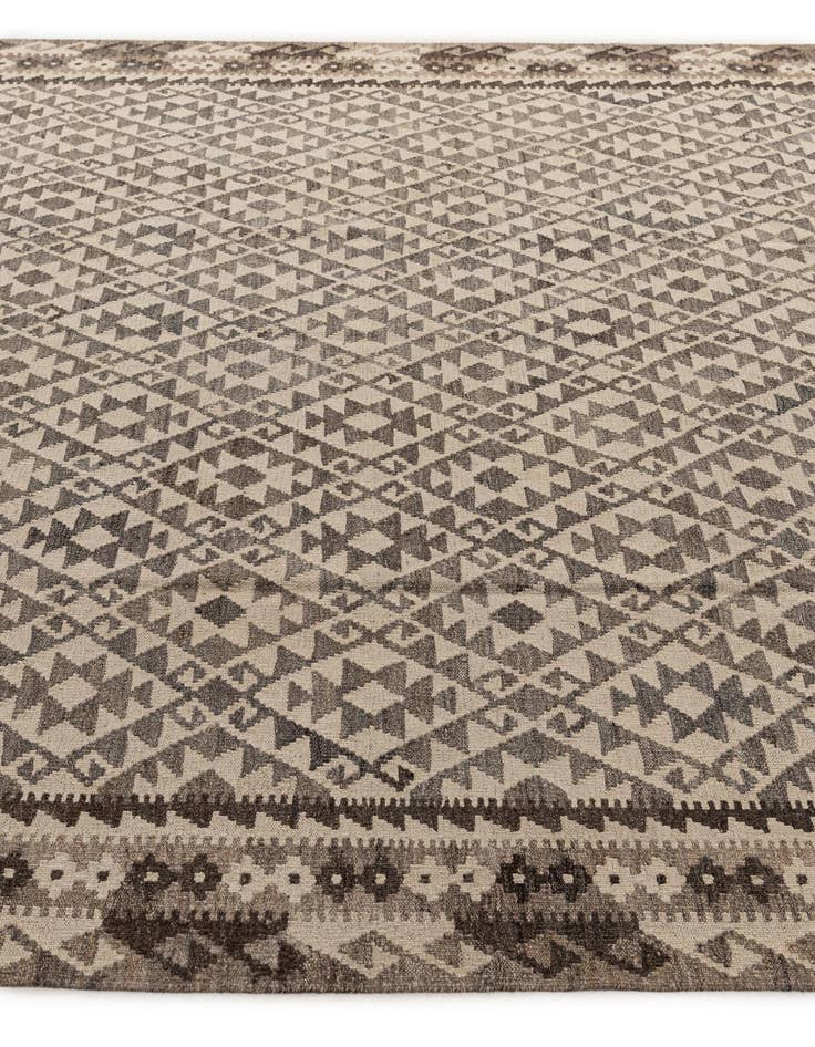 Detail image of 6' 11 x 9' 11  Hand Woven Kilim Maymana Wool Rug