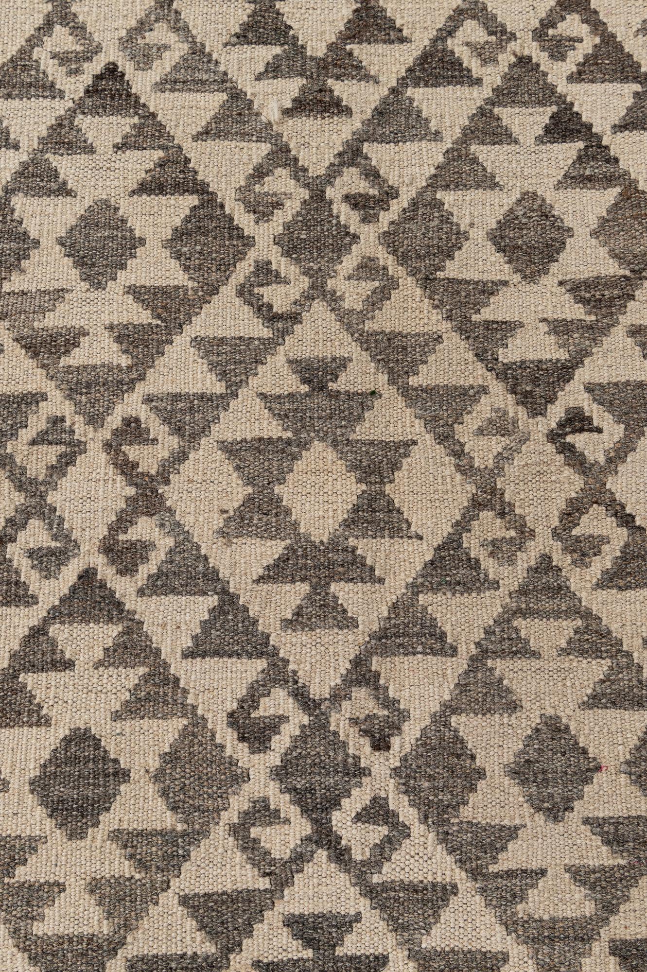 6' 11 x 9' 11 Hand Woven Kilim Maymana Wool Rug