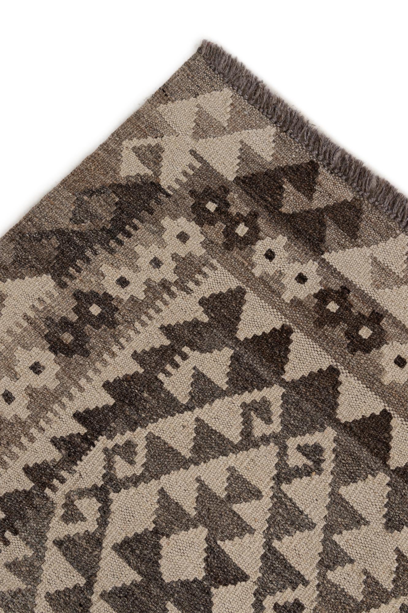 6' 11 x 9' 11 Hand Woven Kilim Maymana Wool Rug