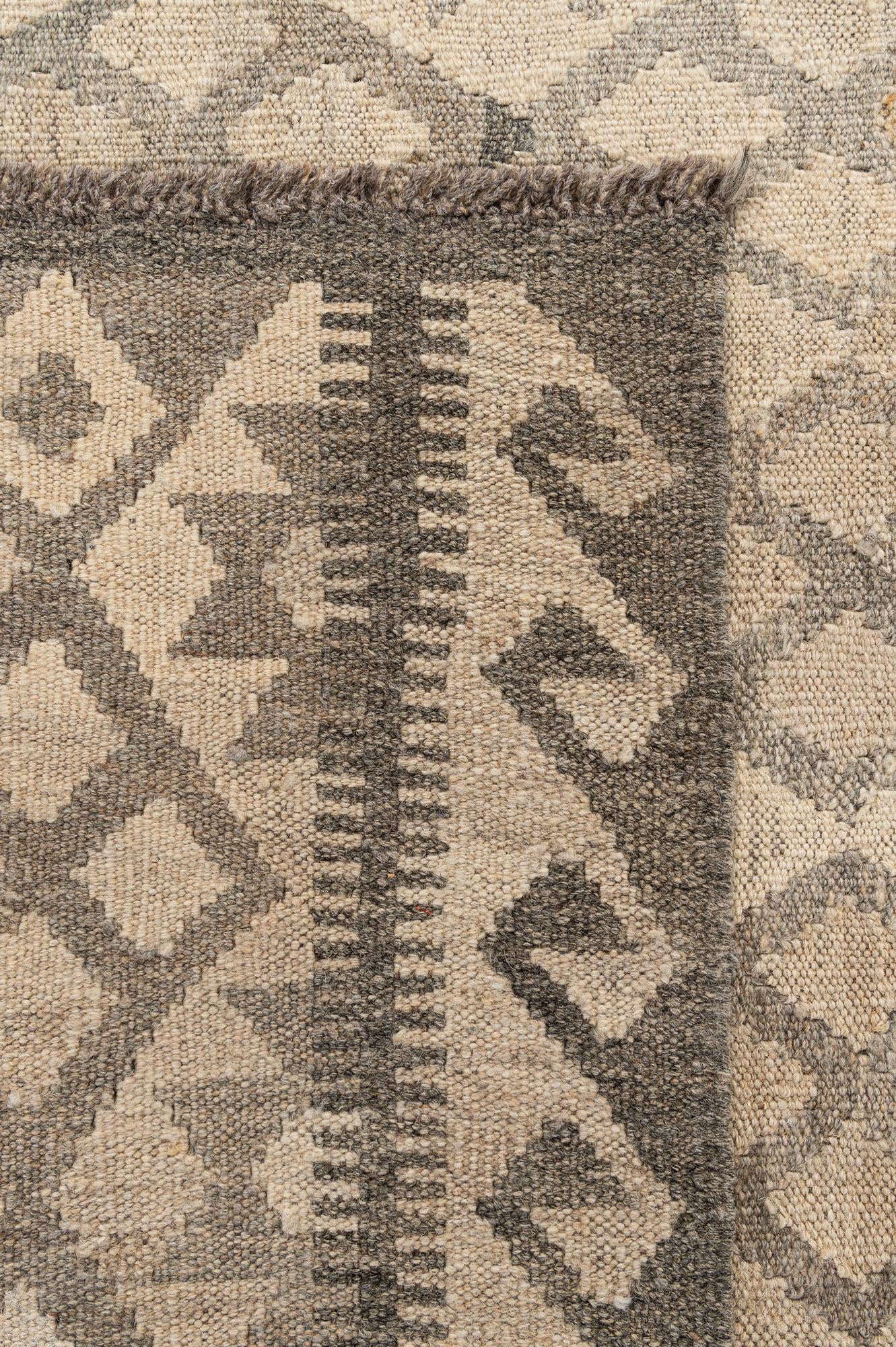 7' 2 x 9' 11 Hand Woven Kilim Maymana Wool Rug