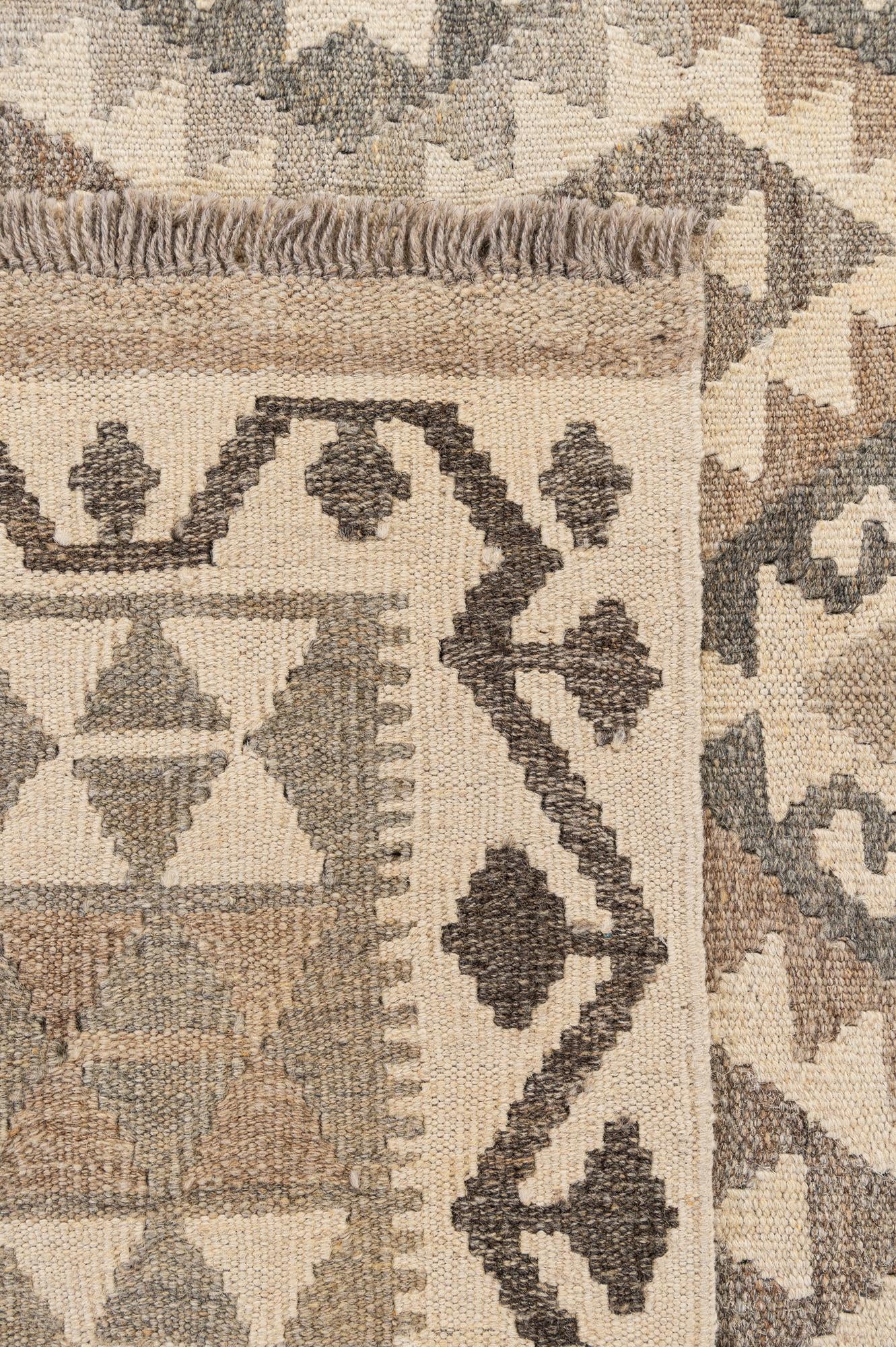 6' 11 x 9' 11 Hand Woven Kilim Maymana Wool Rug